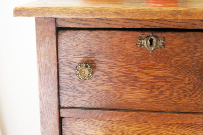 Inspiration: 5 Ways to Use a Dresser