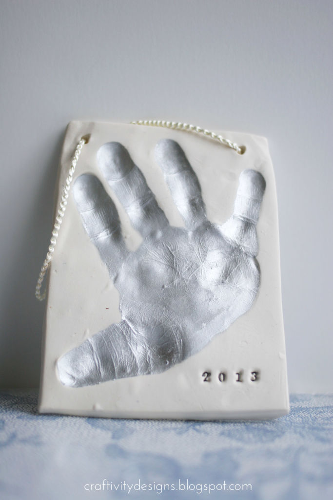 Clay Handprint Ornament – Craftivity Designs