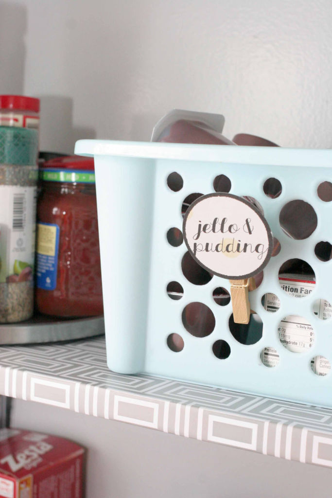 How to Make Gold Polka Dot Pantry Labels (Free Printable)