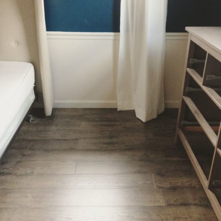 Driftwood Estate Oak Laminate Floors