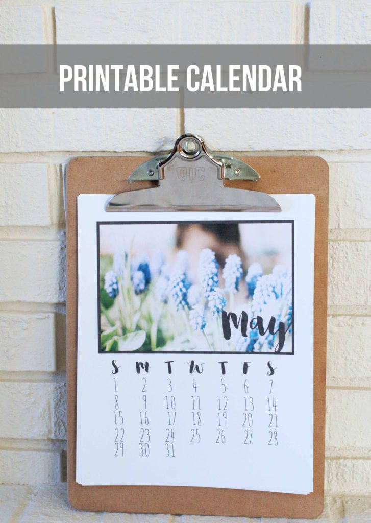 2016 Printable Calendar - A GREAT last minute gift idea that works for so many people. Plus, a coupon code!