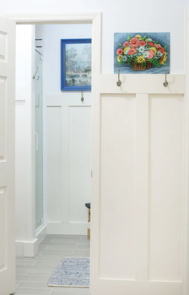 Small Laundry Room and Mudroom Makeover. Navy Laundry Room Renovation. Mudroom Renovation. Laundry Room and Mudroom Design. by @CraftivityD