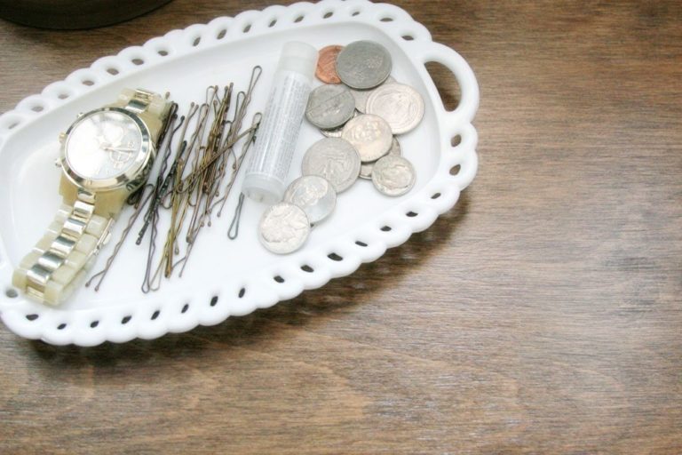 Small Nightstand Organization