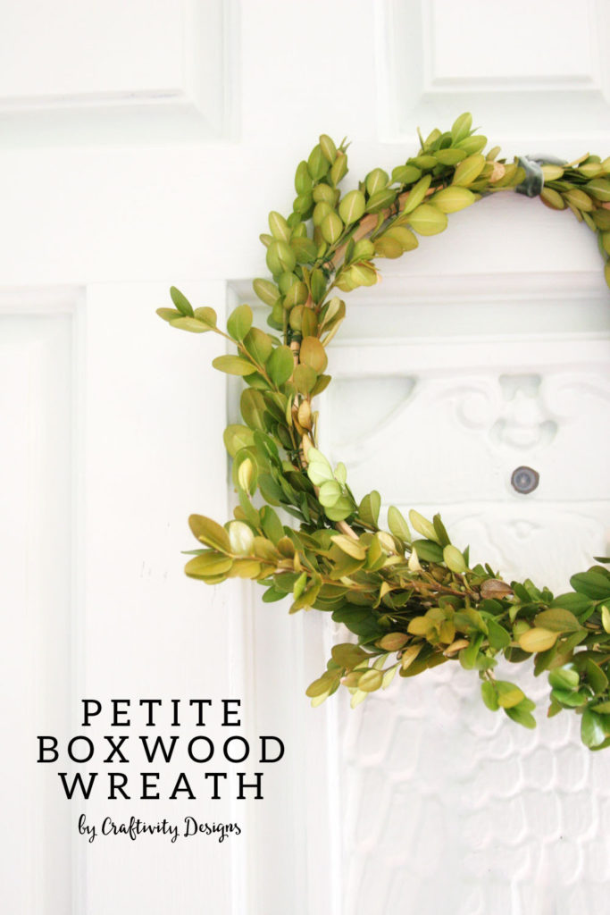 How to Make a Boxwood Wreath by @CraftivityD, small wreath, DIY Boxwood Wreath 