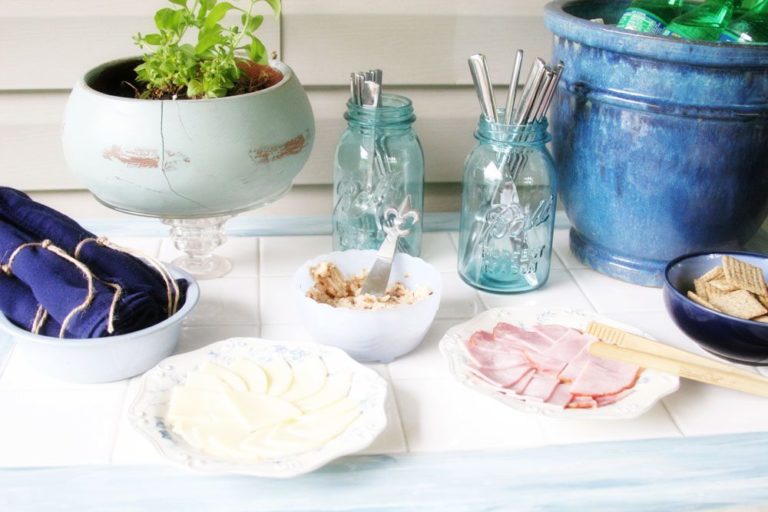How to Make a Serving Bar (+9 Outdoor Bar Ideas!)