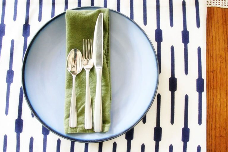 Check out these Summer Decorating Ideas! In this Summer Tour of my Dining Room, see how I brought beach-inspired texture and color into a neutral space. #AtHomeFinds @CraftivityD @athomestores