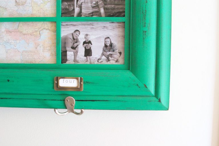 DIY Command Center, Simple Command Center, Entry Way Wall Hooks, Entry Way Coat Hooks, Back to School by @CraftivityD