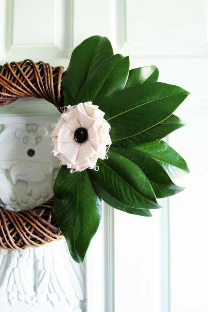 Simple DIY Magnolia Wreath by @CraftivityD