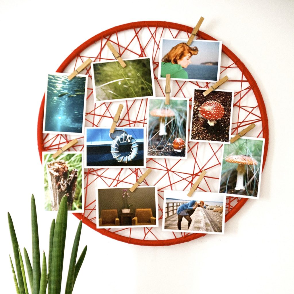 40+ Photo Display Ideas, DIY Photo Display, Vintage Photo Display, Art Display by @CraftivityD