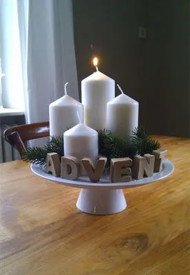 DIY advent wreath on a cake stand with craft letters