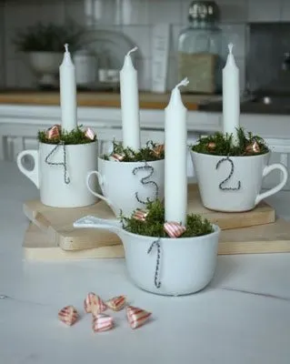DIY Advent Wreath using white mugs and wire numbers