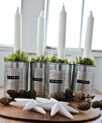 DIY Advent wreath with recycled tins