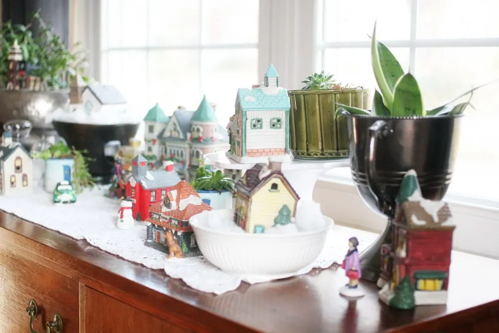 Farmhouse Christmas Home Tour, Rustic, Cottage by @CraftivityD