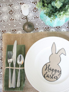 Are you looking for an Easter Table Setting? Grab this Free Easter Bunny Printable and have a 