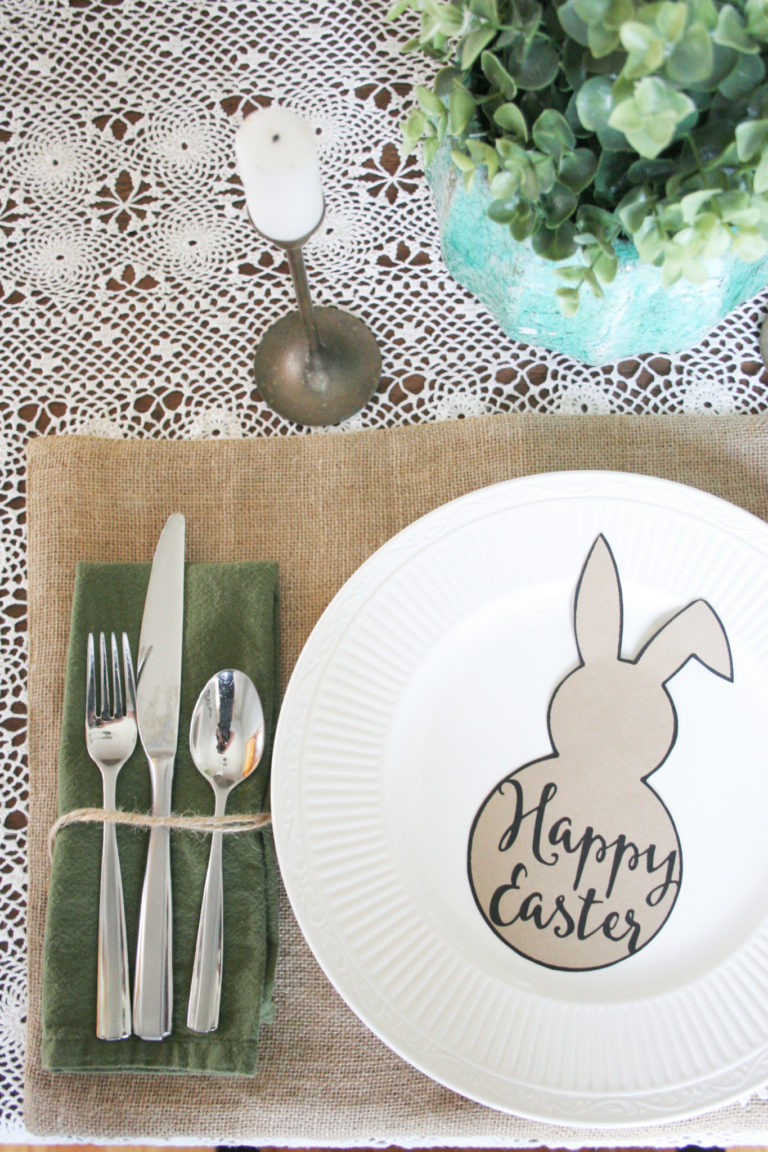 Are you looking for an Easter Table Setting? Grab this Free Easter Bunny Printable and have a "Happy Easter" meal with family. Easter Place Setting, Easter Tablescape, Click to download the Free Easter Bunny Template ---> https://craftivitydesigns.com/easter-bunny-template/