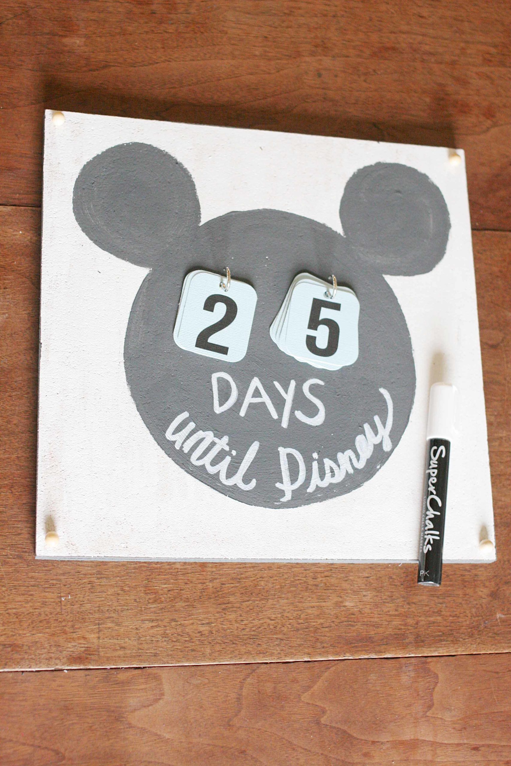 How to Make a Disney Countdown Calendar (+ Video Tutorial) Craftivity