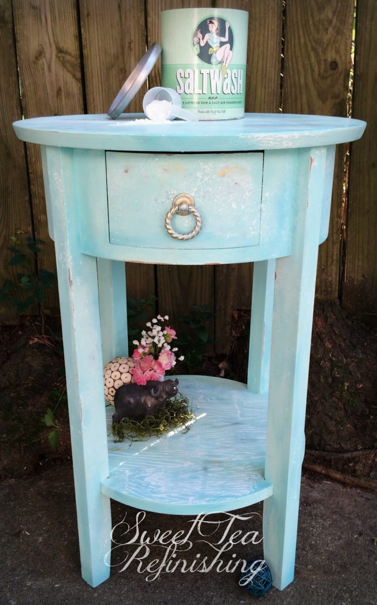 19 Painted Furniture Makeovers in Coastal Color Palettes Craftivity