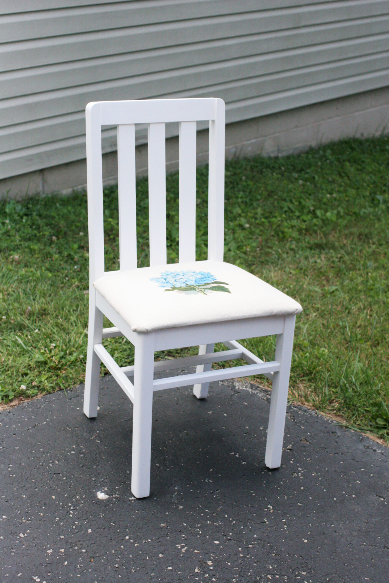How to make a DIY Farmhouse Chair   Craftivity Designs