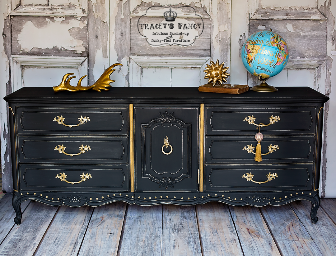 9 Dramatic Furniture Makeovers with Black Paint Craftivity Designs