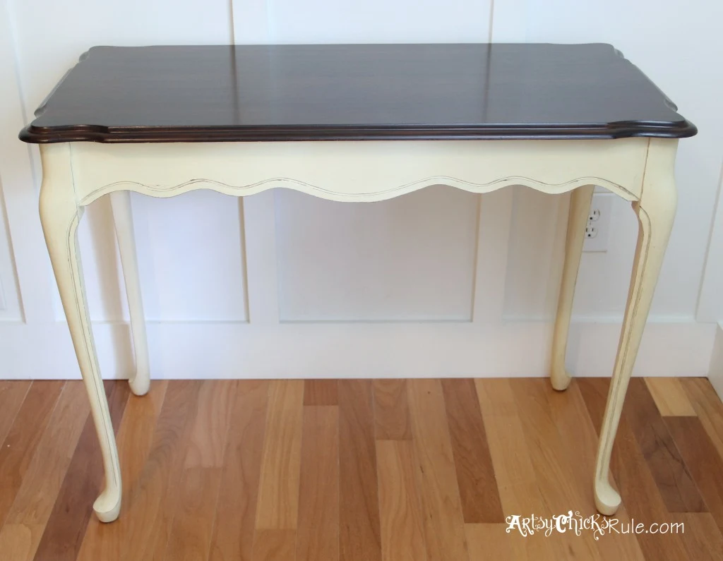 Artsy Chicks Rule, Do you have old furniture lying around? Update it! Check out 12 stained furniture makeovers and techniques that will inspire you to get started, today. 