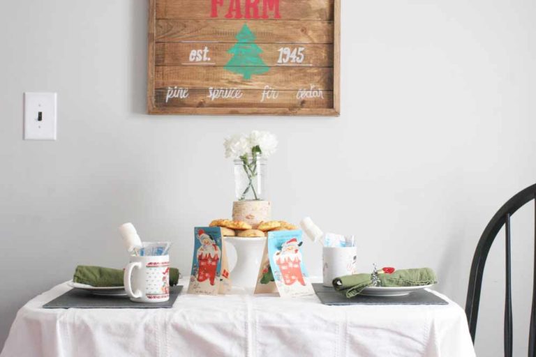Throw a Christmas Hot Chocolate and Cookie Party, Cocoa and Cookies Party, #hotchocolate #cookieparty #christmas