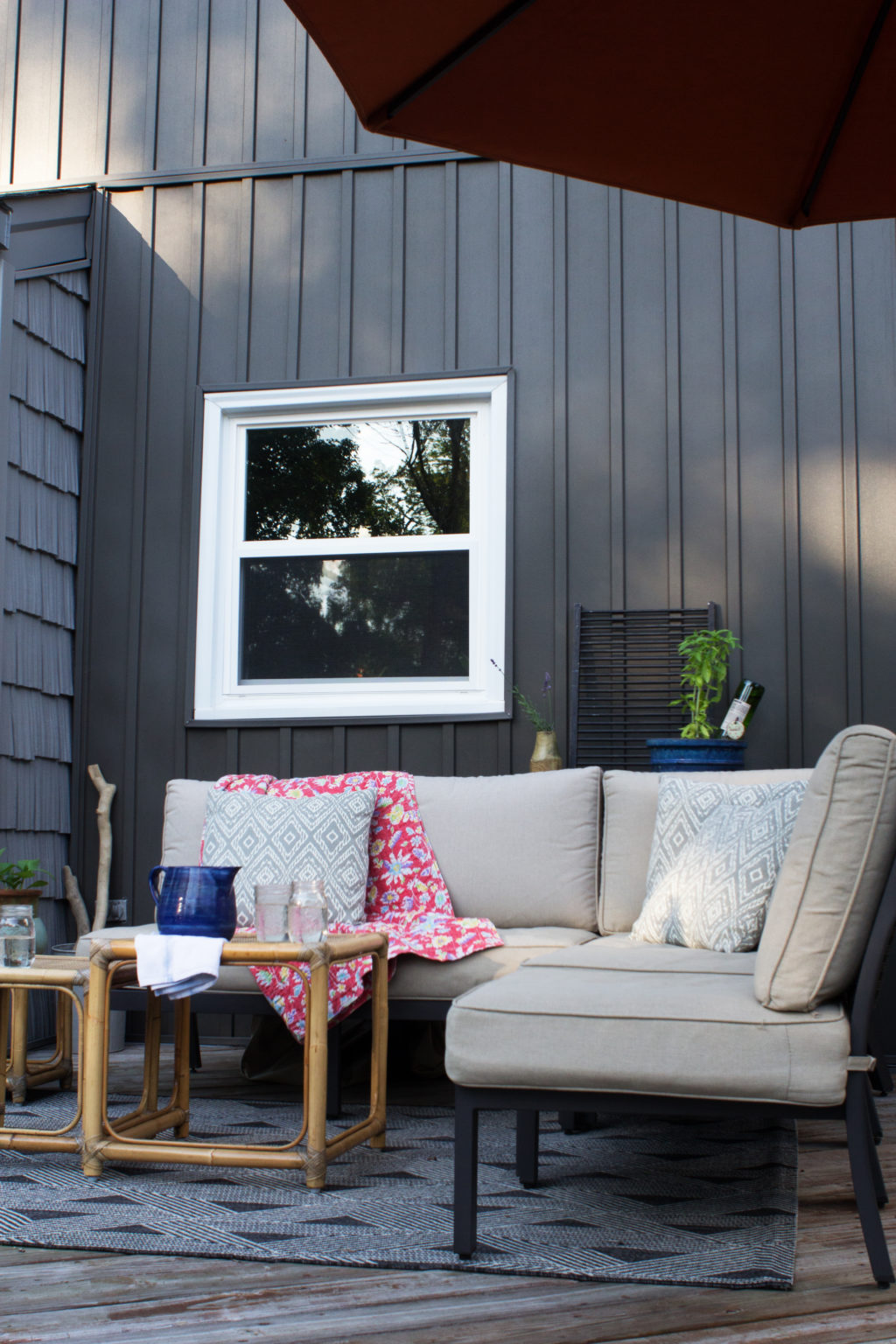 10 Stunning Homes with Board and Batten Siding Craftivity Designs