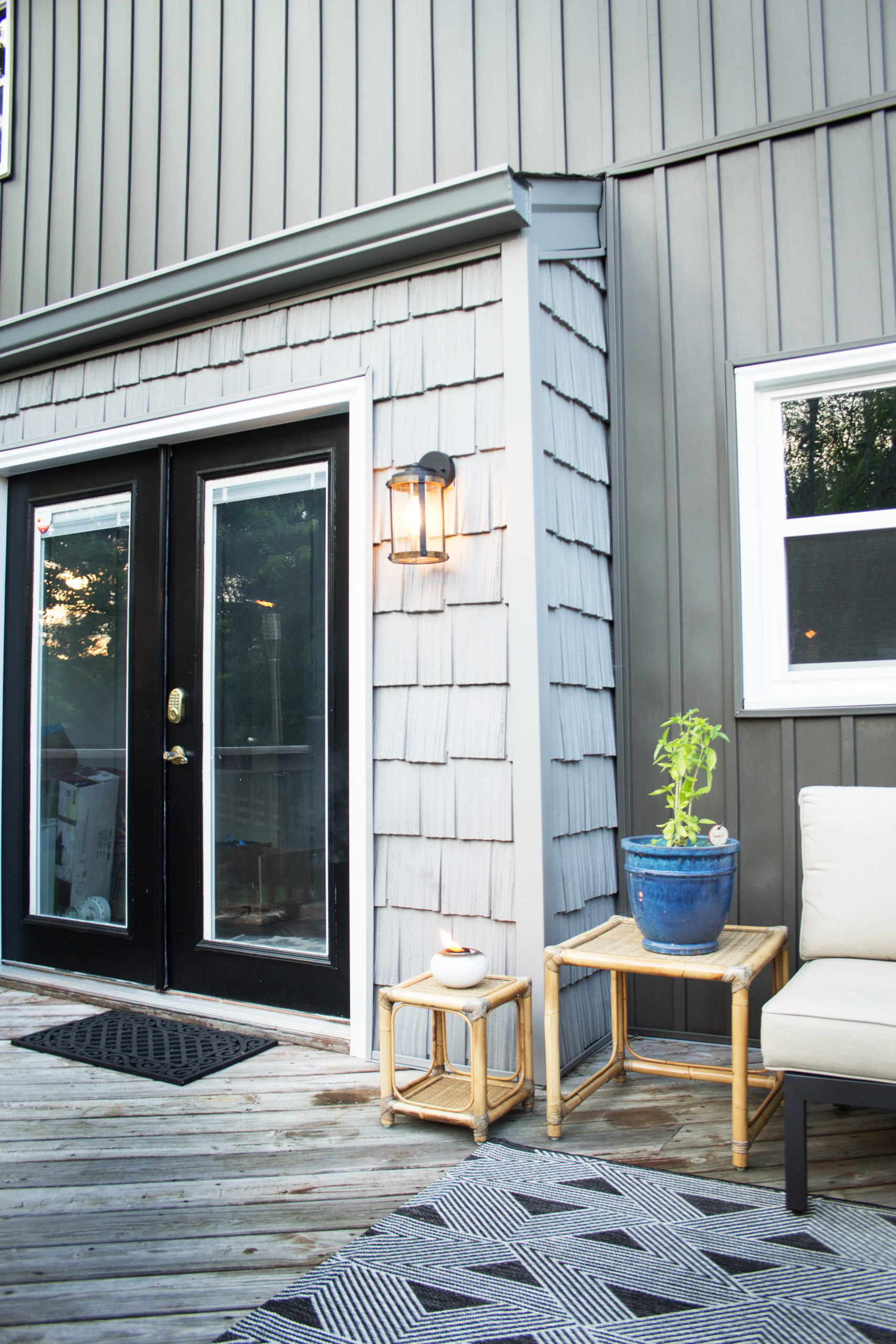 10 Stunning Homes with Board and Batten Siding – Craftivity Designs