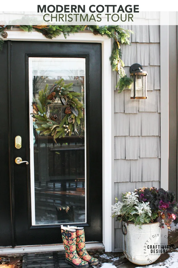 Modern Cottage Christmas Tour