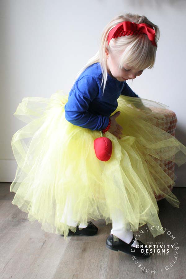 How to Make a DIY Snow White Costume – Craftivity Designs