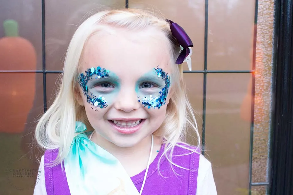 Easy Mermaid Makeup with Glitter for a DIY Mermaid Costume