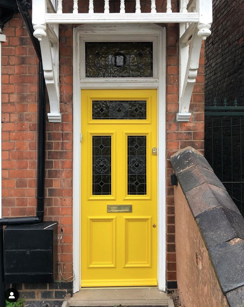 20+ Homes with Yellow Front Doors – Craftivity Designs