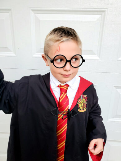 How to Make a DIY Harry Potter Costume – Craftivity Designs