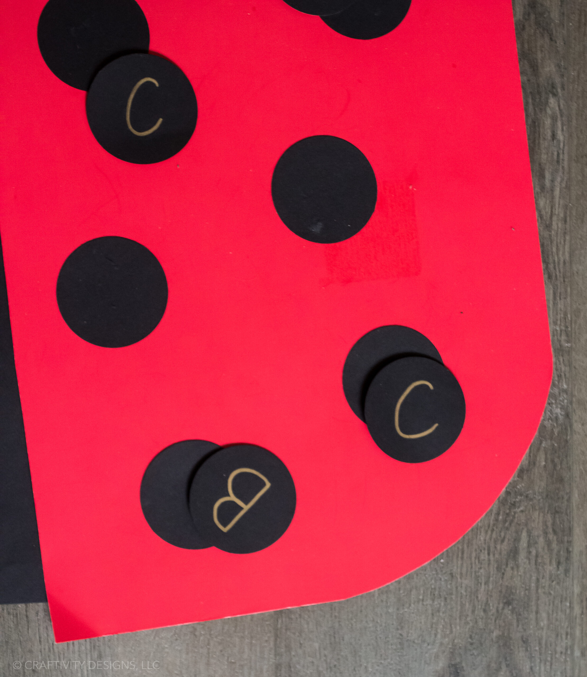 Easy DIY Pin the Spot on the Ladybug Game